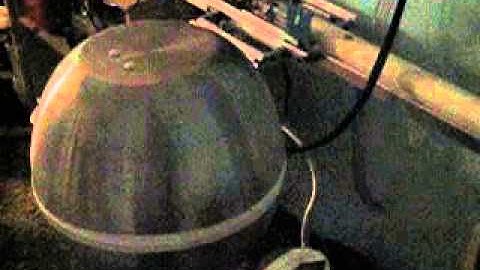 Electrostatic particle accelerator and Van De Graaf Generator