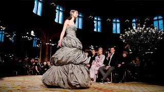 Valentin Yudashkin | Fall Winter 2018/2019 Full Fashion Show | Exclusive Valentin Yudashkin | Fall Winter 2018/2019 Full Fashion Show | Exclusive