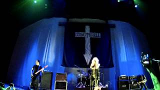 The Pretty Reckless - Zombie (Palacio Vistalegre, Madrid) HD