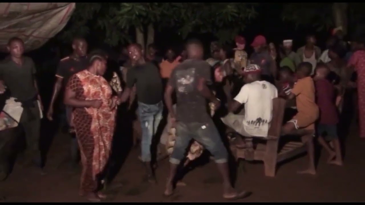 Hiii Inaitwa cheza unavyoweza...