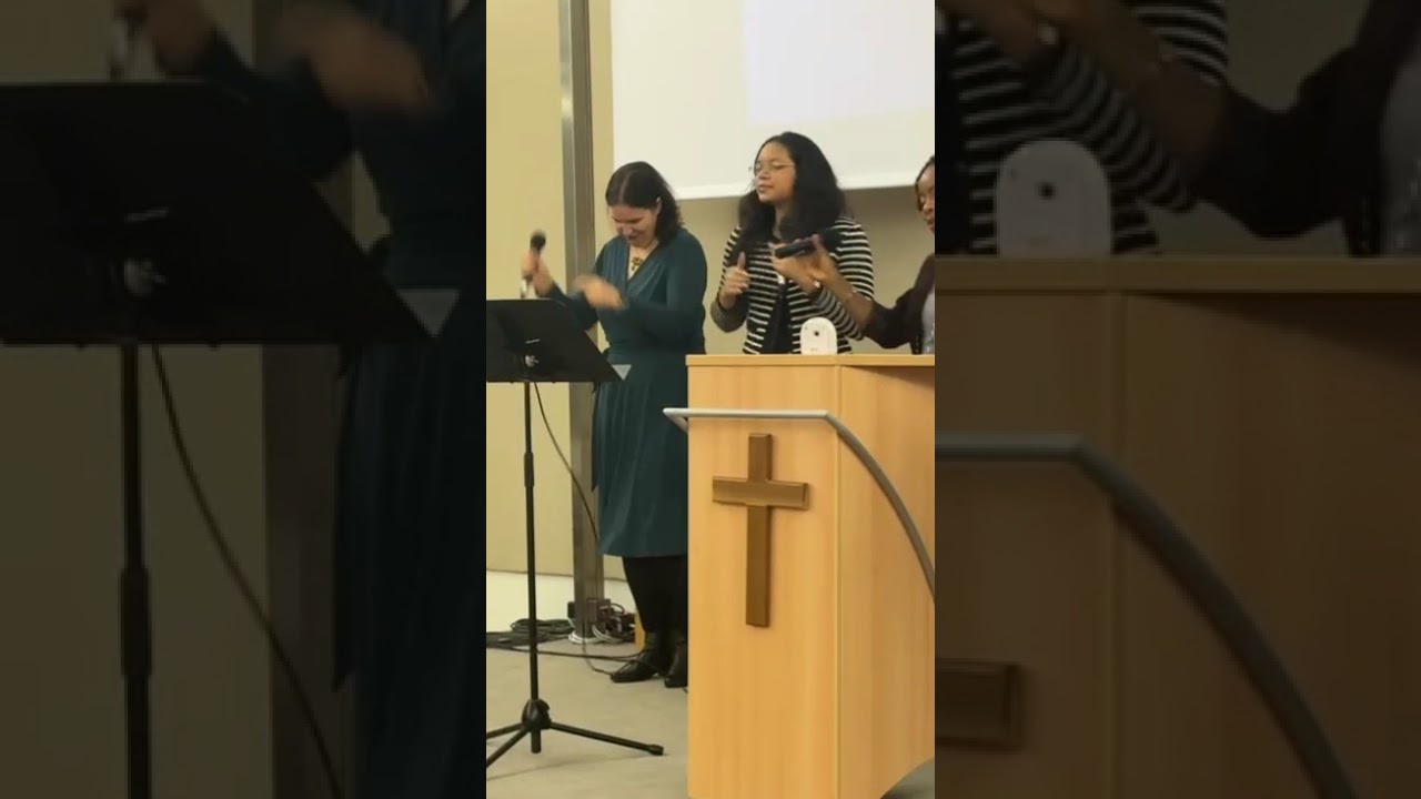 A King is born - Living Word Choir 