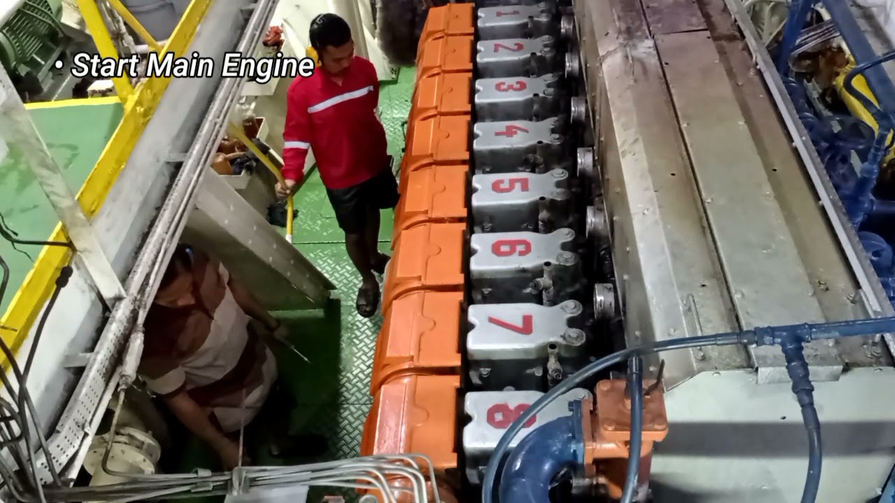 STARTING UP MAIN ENGINE DEUTZ MWM 2000HP