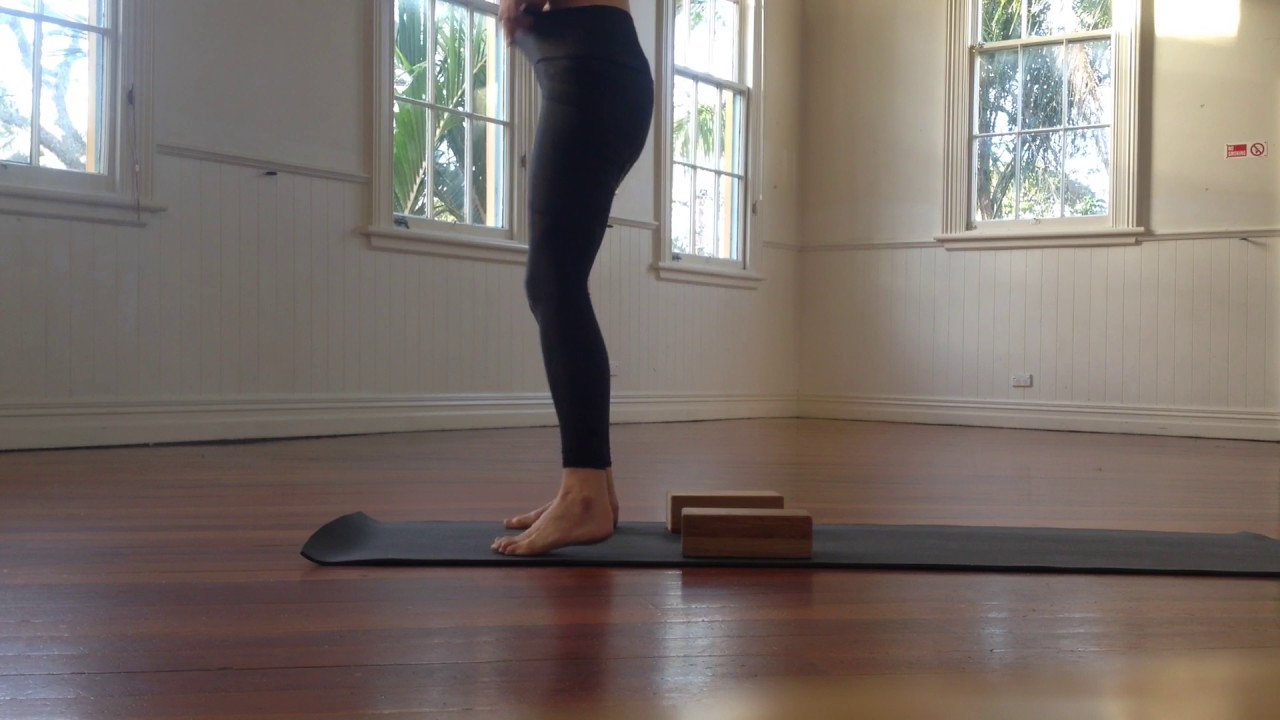 SUZI CARSON Yoga Arm Balance Sequence: Titibhasana