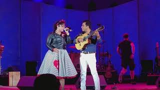 Como Dios Manda / Amor Eterno (Juan Gabriel Cover) - La Santa Cecilia