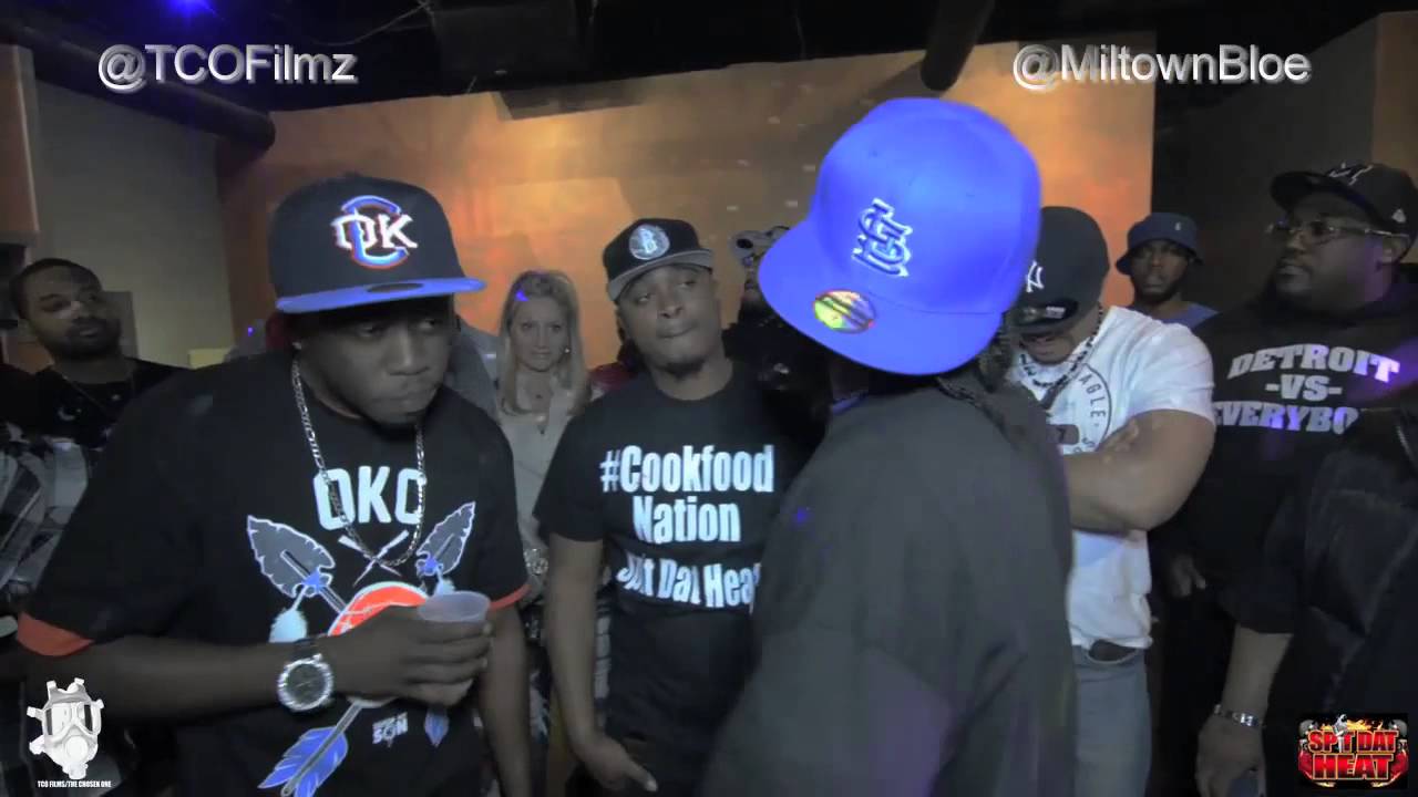 Guarda D LOE vs 501 BLU su YouTube Guarda D LOE vs 501 BLU su YouTube