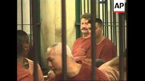 WRAP Alleged Russian arms dealer in court for extradition hearing ADDS US investigators