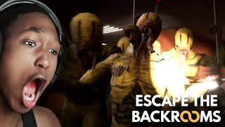 SQUIGGLE MONSTER'S GONNA GET YA! - Escape the Backrooms #1 (4-player  gameplay) 