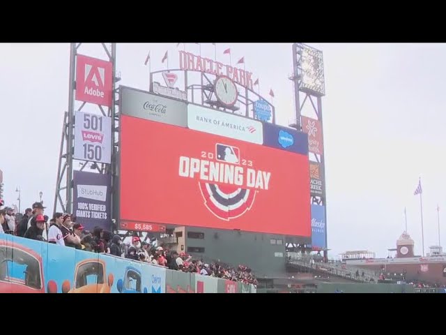 Giants-Dodgers in playoffs restores 'crazy' atmosphere to Oracle Park