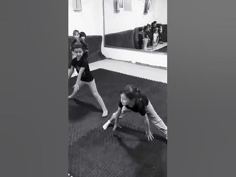 Шпагат 👍⭐ #gimnastika #гимнастика #shorts - YouTube