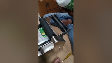 Round bottle sticker labelling machine