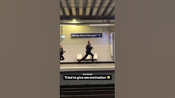 I’ve Never Seen Cops Run This Fast