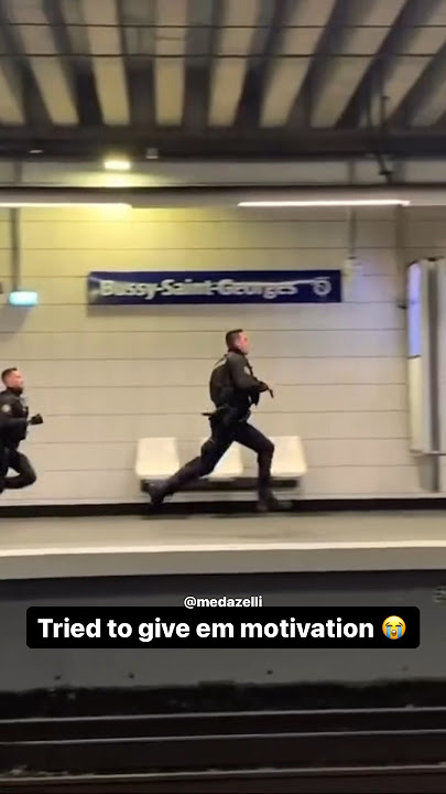 I’ve Never Seen Cops Run This Fast