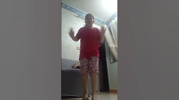 اسند ظهرك وارتاح وما تمشيش تاني بسلاح مرسوم عامل تمثال اخرك شبشب على وشك 
