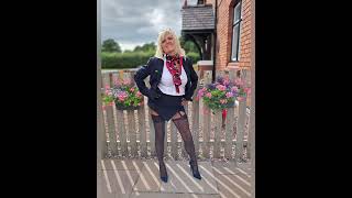 Dolly Bird ❤️ | Natural Older Women Over 50 | Bio, Info & Facts