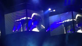 Linkin Park - Mike solo and Numb - Vienna 14.11.2014
