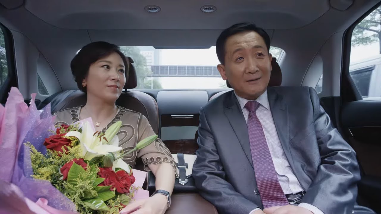 大叔相親以為釣到富婆，誰知一看新聞不活了，四十萬血本無歸