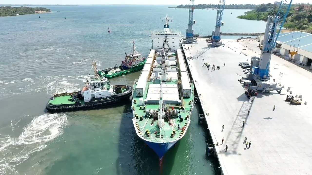 Utamu wa kuangalia Bandari ya Tanga kutoka Juu kwa DRONE