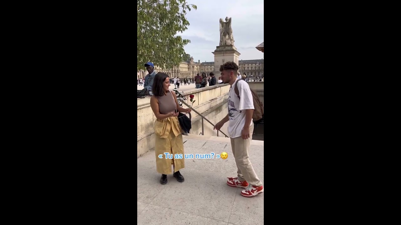 J ESSAYE DE DRAGUER UNE FILLE EN COUPLE 