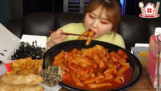 Grill and eat Korean marinated beef ribs and eat spicy yupki tteokbokki
