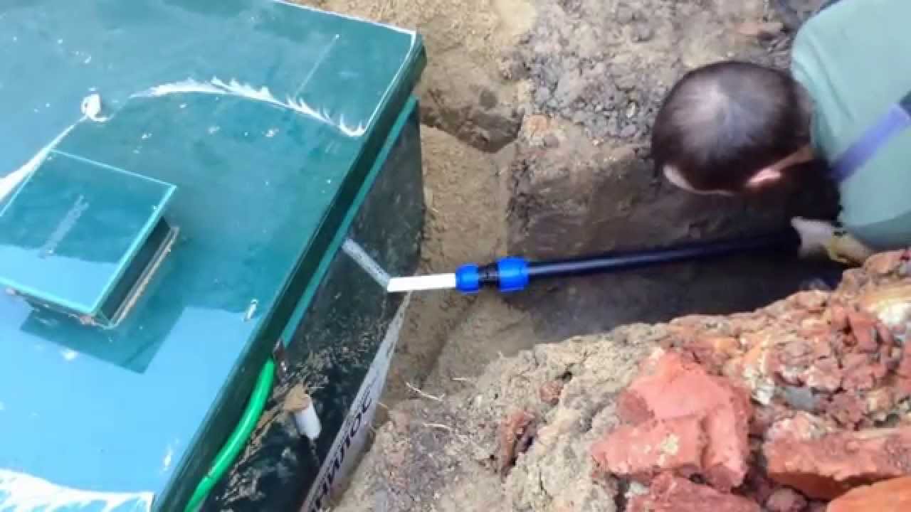 Установка септика Юнилос Астра | Монтаж септика Юнилос Астра - YouTube