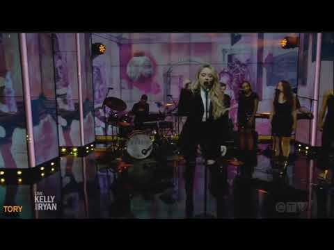Sabrina Carpenter –