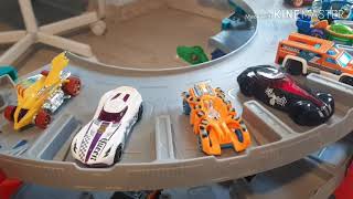 Hotwheels City FTB69 Ultimate garage