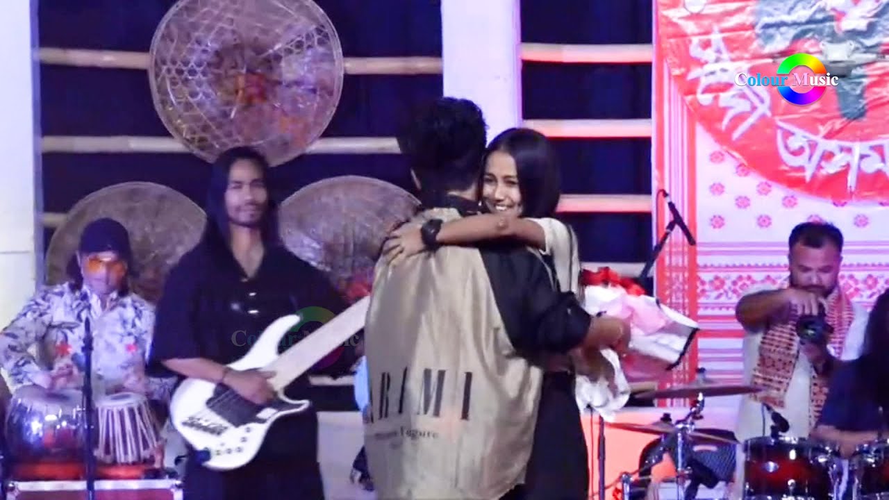 Achurjya Borpatra Latest Hit song | আৰ্চুয্য বৰপাত্ৰৰ live show