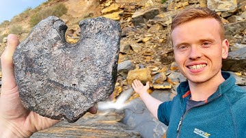 We Found a HUGE Ichthyosaur Bone! Fossil Hunter
