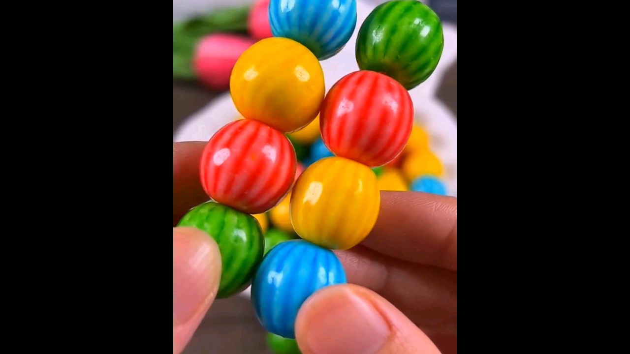 This watermelon bubble gum is still the taste of childhood.  ,bubble gum,No worries in the food