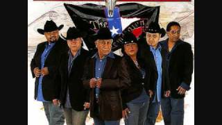 Video thumbnail of "Los Hometown Boys - Los Barandales Del Puente"