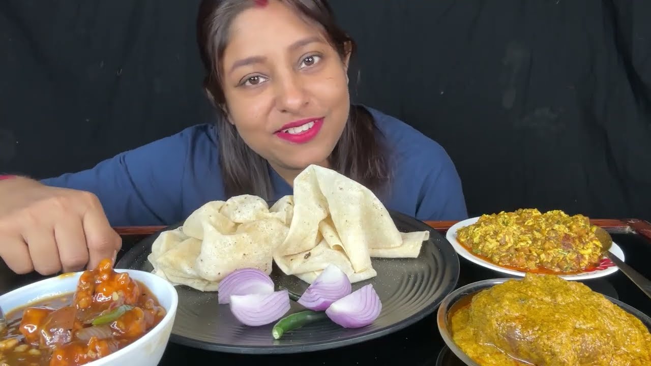 Eating show - rumali roti, mutton tikia, egg tarka, chilli chicken | delicious dinner menu 