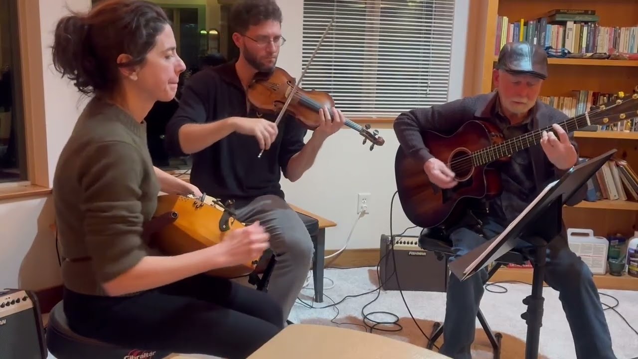 Безумно очаровательная собака | Оригинальная мелодия | Шарманка, скрипка, гитара