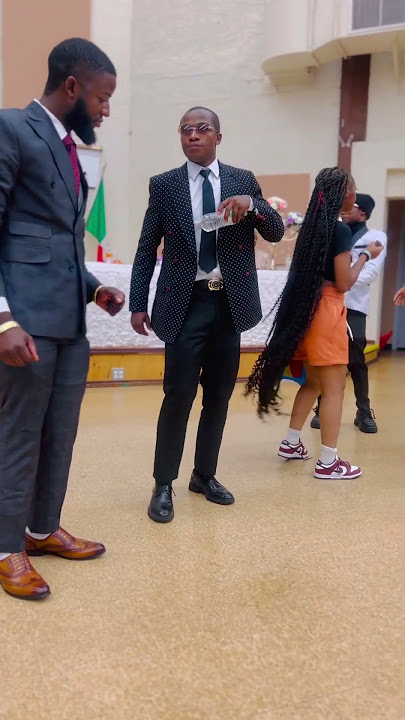 Calm and simple - Congolese Wedding Dance