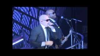 Pitbull - Back In Time (First Live Performance)