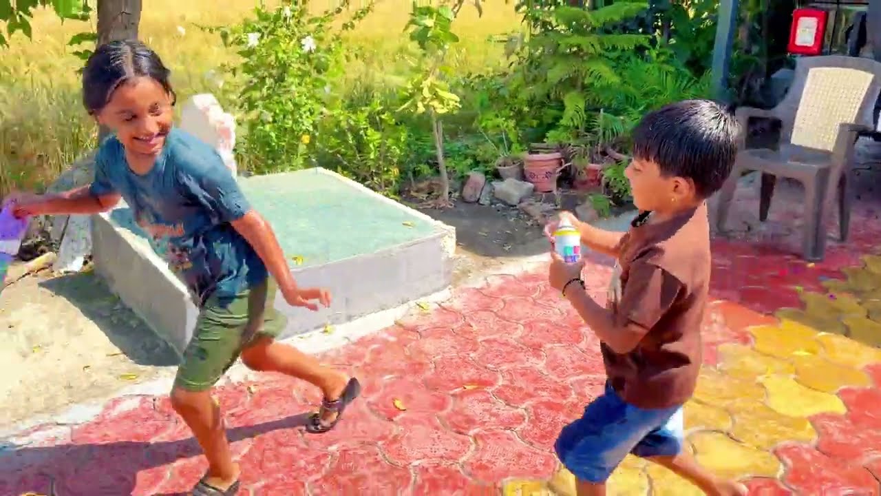 बुरा न मानो होली है 🫢 माऊलीची रंगपंचमी सुरु झाली 🫣