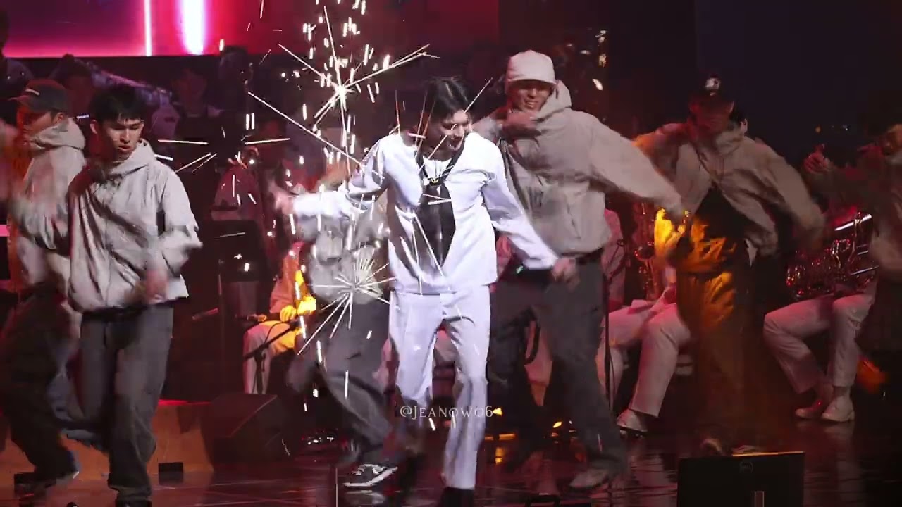 241106 대한민국해군 호국음악회 in 계룡⚓️｜이태용 [Misfit] 직캠 4k fancam🎤 #TAEYONG #태용 #해군음악회 #호국음악회 #이태용 #NCT #テヨン