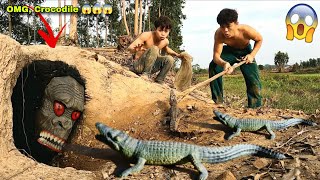 How Terrifying! Two Brave Boys Captured A Pack Of Ferocious Crocodiles Deep Inside A Cave