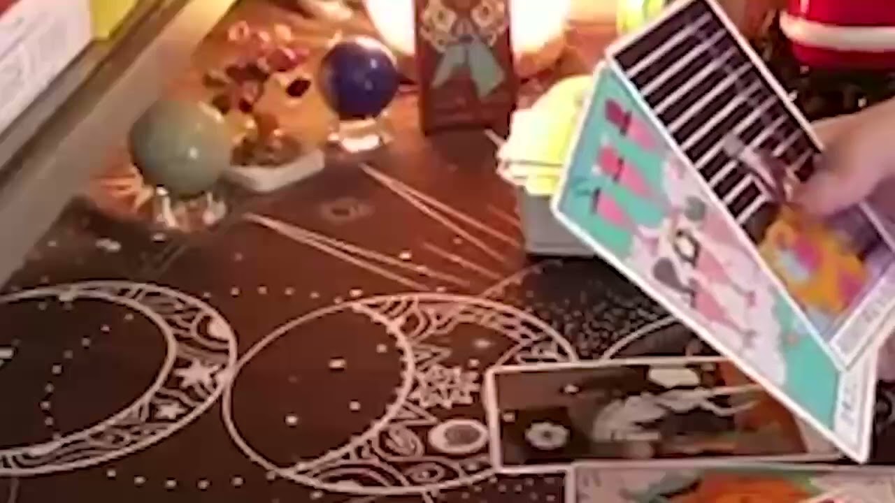 Лев, готовься к неожиданностям, Вселенная приготовила для тебя сюрпризы 🤭