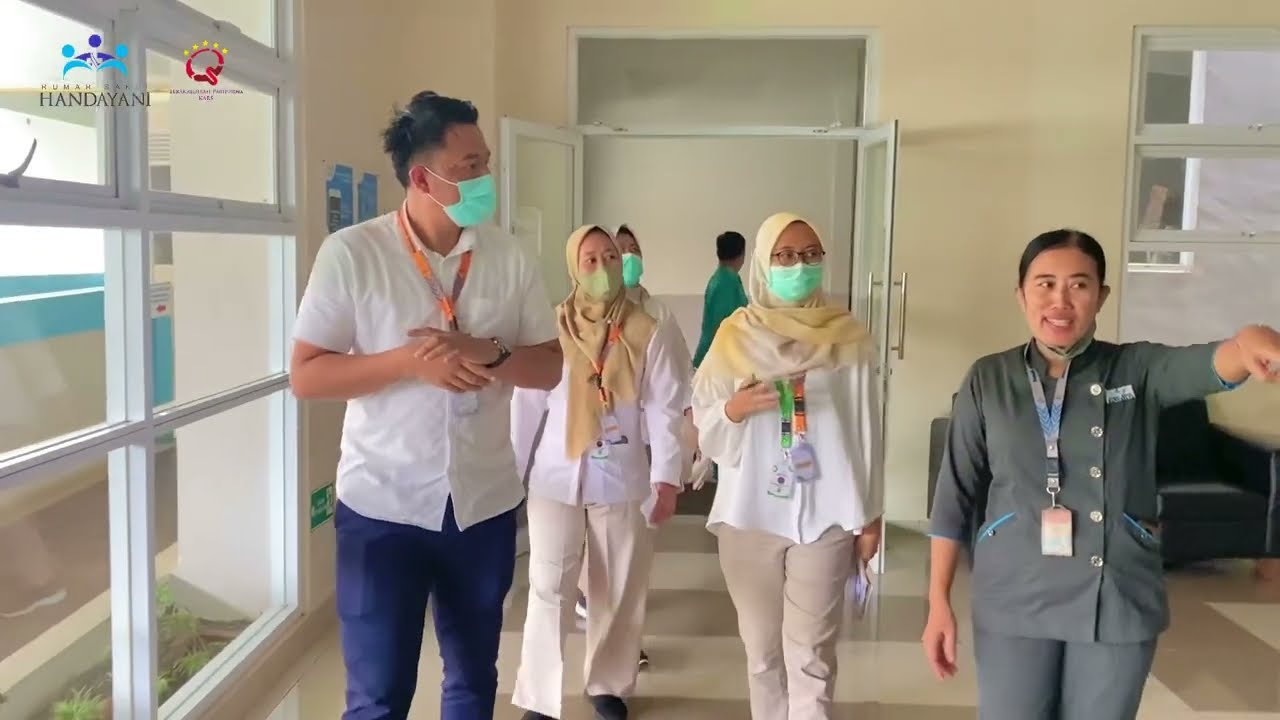 Studi Banding SIM RS Khanza RS Mutiara Bunda di RSU Handayani