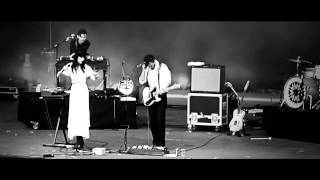 Video thumbnail of "In The Valley Below - Peaches (Live @ Rock en Seine Paris)"