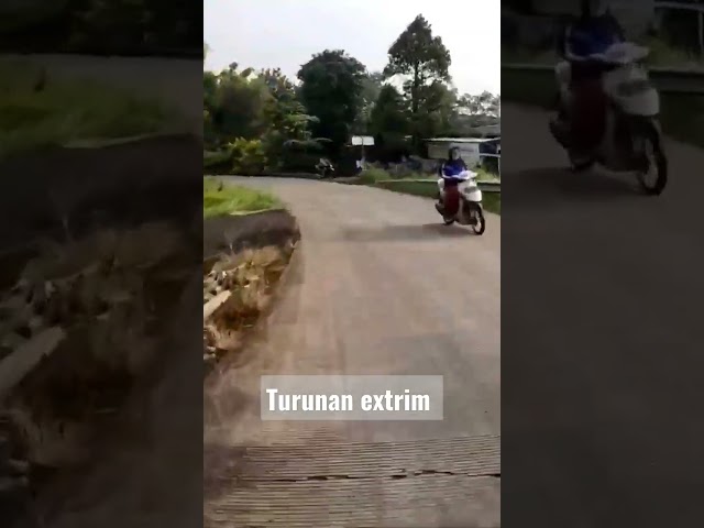 bersepeda turunan extrim #vlogsepeda #biketouring #cycling class=