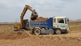 Excavator Digging Dirt On Dump Truck, Hyundai Dump Truck, Leng Sophon #EP2144