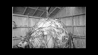 The Gadget, the first atomic bomb, 1945