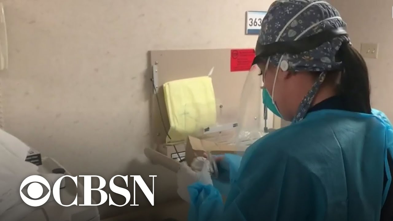 U.S. shatters record with 153,000 new COVID-19 cases Thursday