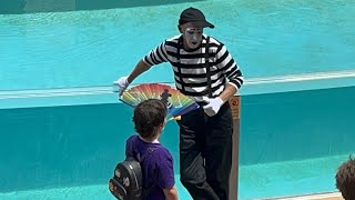 Lynn The SeaWorld Mime 4.4.23