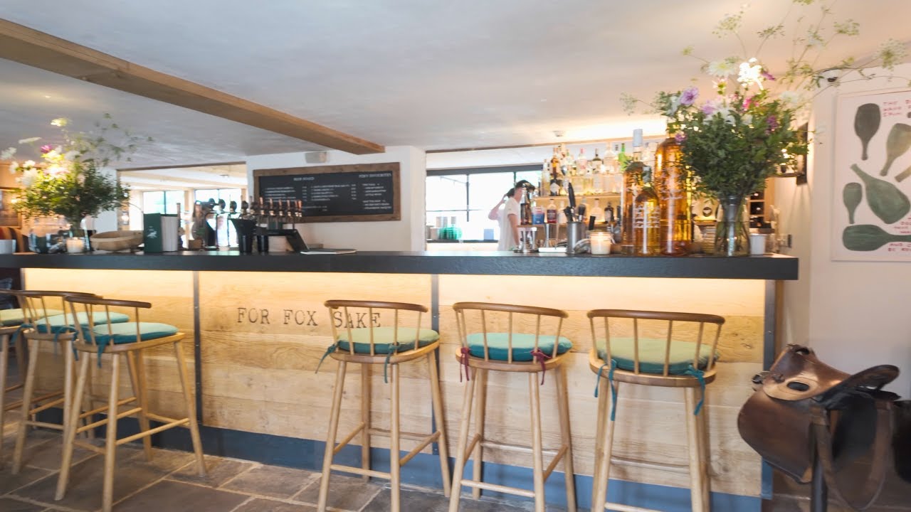 Inside Daylesford’s Luxury Pub 🍷 The Fox in Oddington