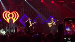 Video-Miniaturansicht von „Niall Horan/Lewis Capaldi -Teenage Dream (Katy Perry cover) [iHeart Jingle Ball 2019, Chicago]“