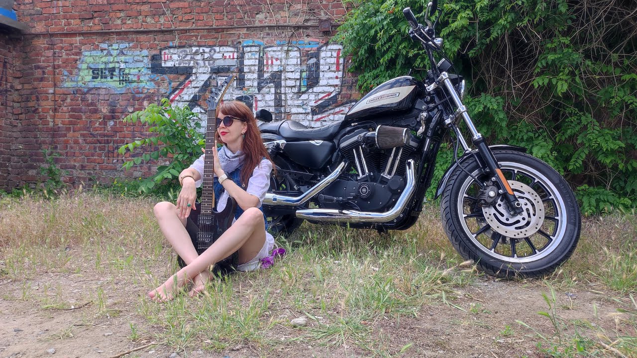 неОбзор Harley Davidson Sportster xl883 Roadster