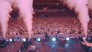 Dimitri Vegas & Like Mike - CRAZY Crowd Control at World Club Dome Germany (Earthquake)