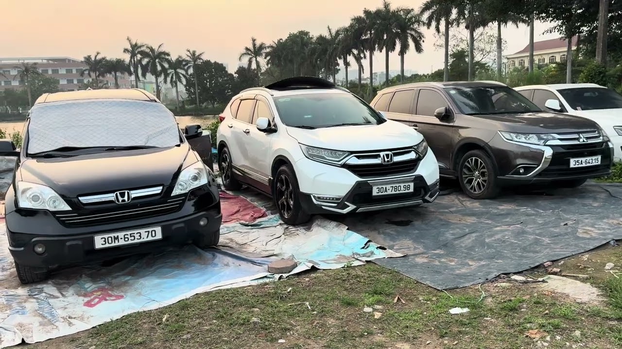 E còn 4 xe cả nhà quan tâm xe nào gọi e ạ 0978400799